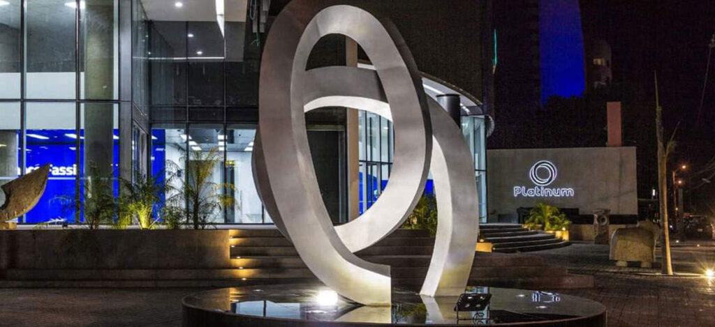 Edificio Platinum IIProyecto y ejecución